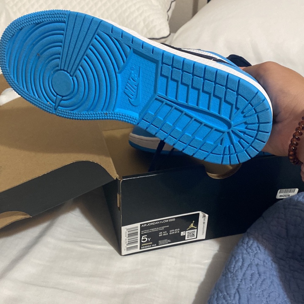 Air Jordan 1 Low Powder Blue LIKE NEW - Picture 7 of 11